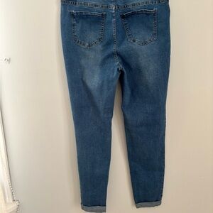 190J Stylish Denim Women's Skinny Jeans